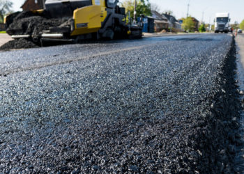 What is the misuse of public resources and what are the experiences from the past elections?